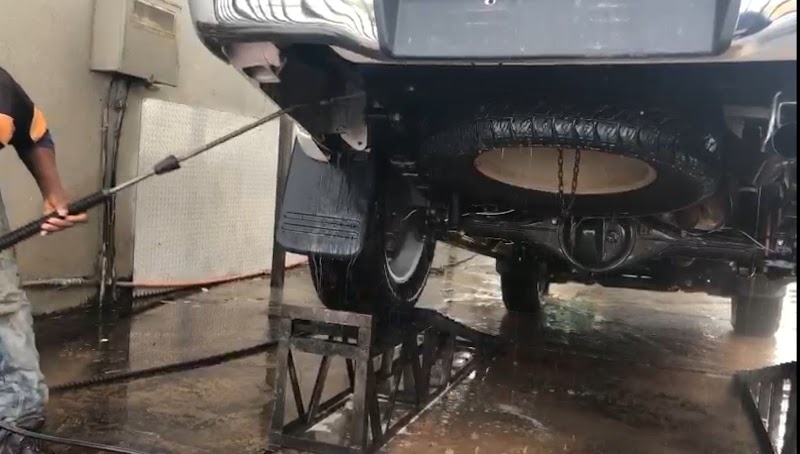Execuwash Car Wash - Photo 3